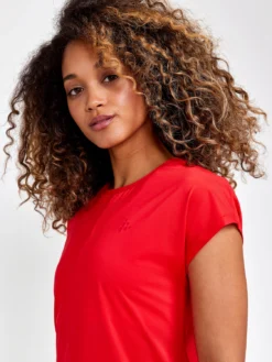 T-Shirt Craft Women Core Essence SS Tee Reddish -Outdoorsupply Winkel 2807 a143d7bc46 1911242 419000 core essence ss tee w closeup3 original