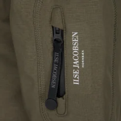 Regenjas Ilse Jacobsen Women RAIN37B Army -Outdoorsupply Winkel 3 RAIN37 410 F 10 e8fbc74a 28a2 4ce8 aa01 e691857189b7 1024x1024