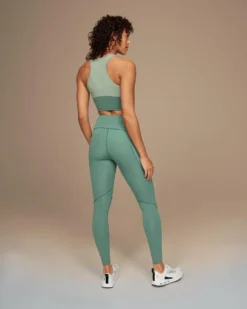 Tanktop On Running Women Movement Crop Moss Ivy -Outdoorsupply Winkel 3 download 2023 05 10t160755044