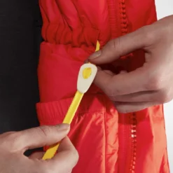 Fjallraven Jas Fjällräven Women Expedition Long Down Parka Black -Outdoorsupply Winkel 5 Expedition Long Down Parka W 86126 334 H DETAIL FJR 1